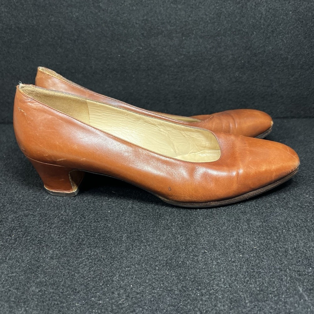 Salvatore Ferragamo Women 7.5B Brown Leather Pump Heel Shoe Career Business